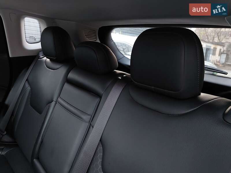 Внедорожник / Кроссовер Jeep Compass 2019 в Одессе фото 25 Внедорожник / Кроссовер Jeep Compass 2019 в Одессе