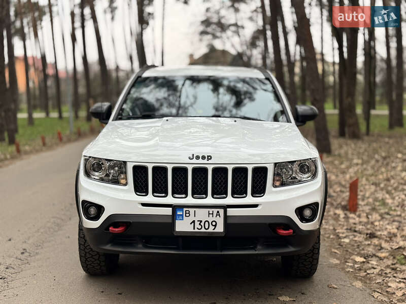 Внедорожник / Кроссовер Jeep Compass 2015 в Киеве фото 4 Внедорожник / Кроссовер Jeep Compass 2015 в Киеве