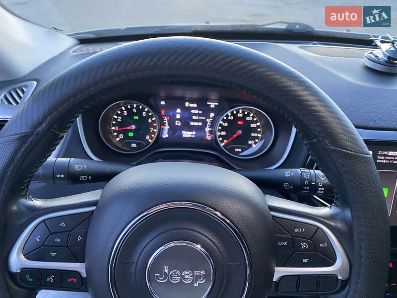 Внедорожник / Кроссовер Jeep Compass 2017 в Лохвице