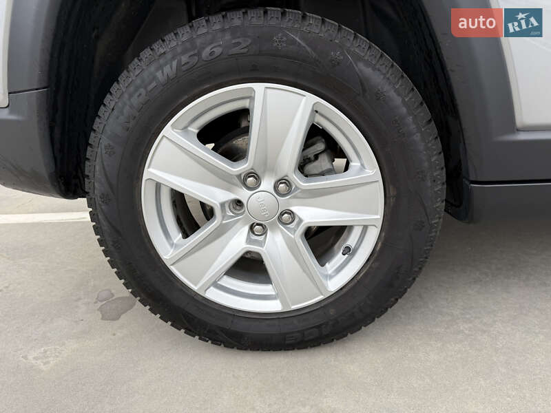 Внедорожник / Кроссовер Jeep Compass 2021 в Киеве