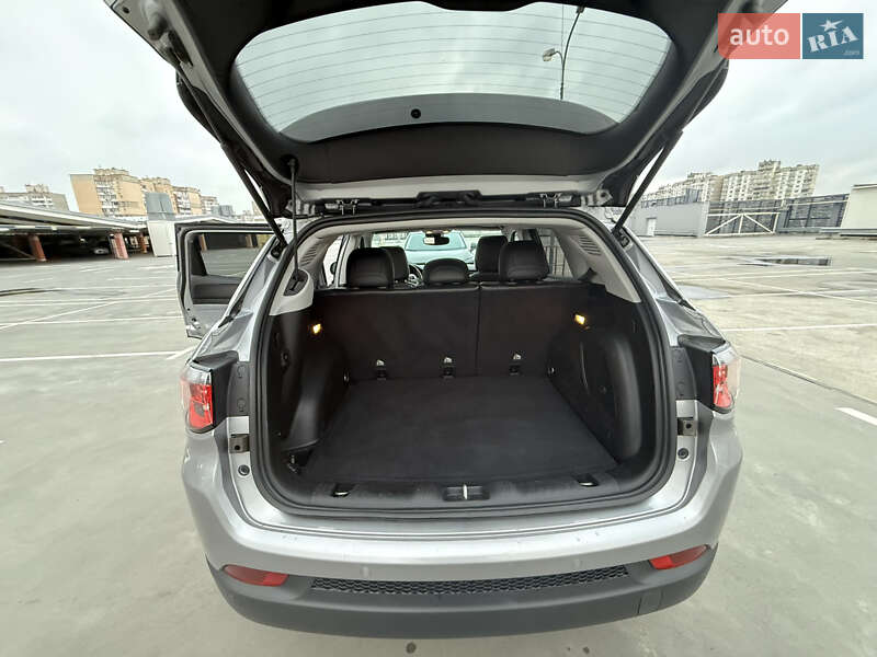 Внедорожник / Кроссовер Jeep Compass 2021 в Киеве