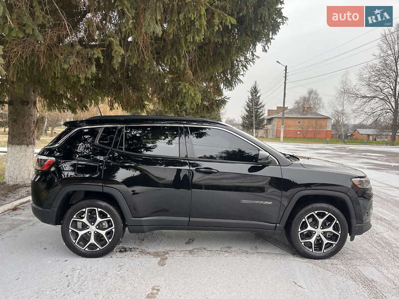Внедорожник / Кроссовер Jeep Compass 2024 в Киеве