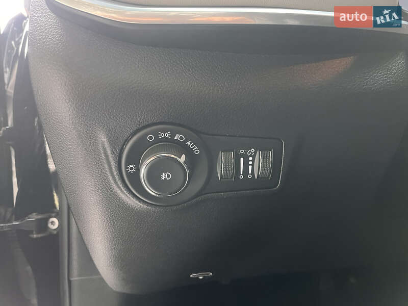 Внедорожник / Кроссовер Jeep Compass 2024 в Киеве