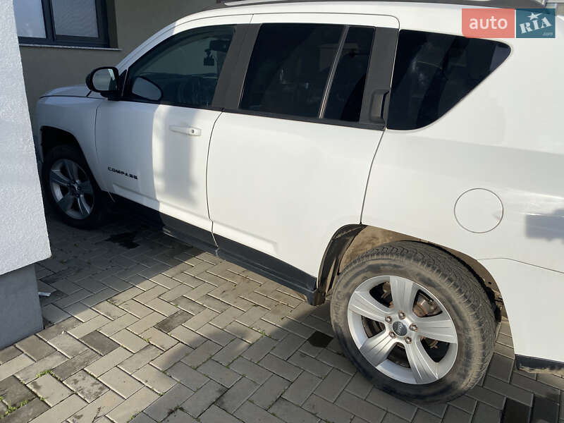 Внедорожник / Кроссовер Jeep Compass 2016 в Хмельницком