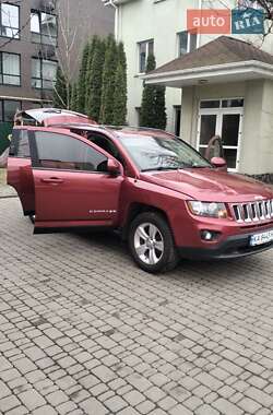 Внедорожник / Кроссовер Jeep Compass 2013 в Святопетровское