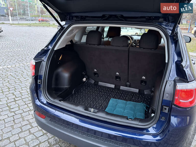 Позашляховик / Кросовер Jeep Compass 2018 в Дніпрі фото 13 Позашляховик / Кросовер Jeep Compass 2018 в Дніпрі