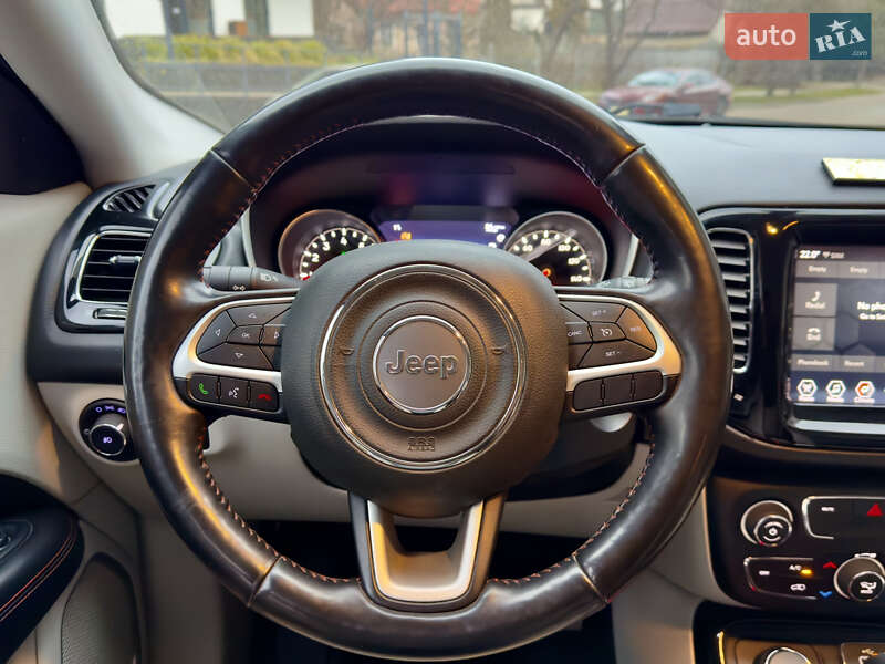Внедорожник / Кроссовер Jeep Compass 2017 в Львове