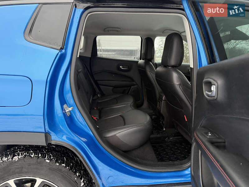 Позашляховик / Кросовер Jeep Compass 2019 в Києві фото 42 Позашляховик / Кросовер Jeep Compass 2019 в Києві