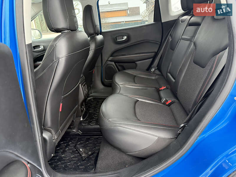 Позашляховик / Кросовер Jeep Compass 2019 в Києві фото 47 Позашляховик / Кросовер Jeep Compass 2019 в Києві