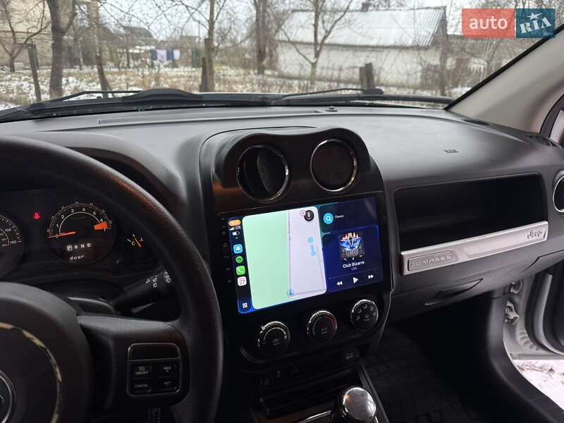 Внедорожник / Кроссовер Jeep Compass 2016 в Киеве