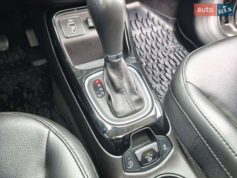 Позашляховик / Кросовер Jeep Compass 2020 в Ромнах фото 30 Позашляховик / Кросовер Jeep Compass 2020 в Ромнах