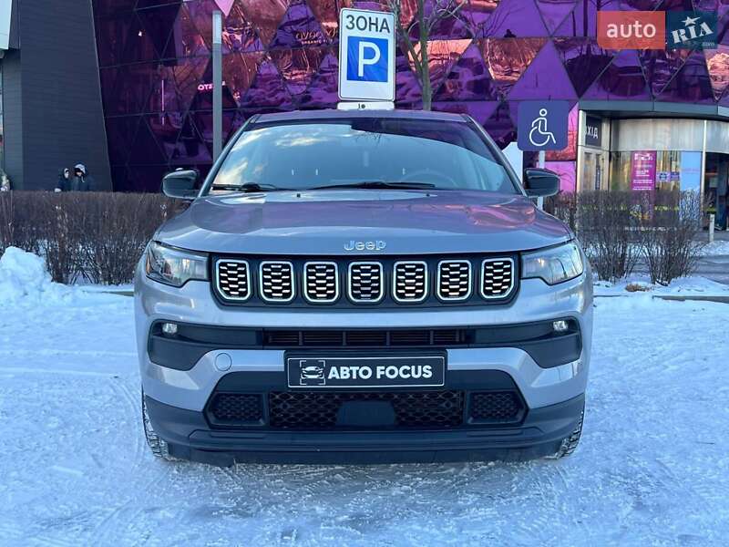 Внедорожник / Кроссовер Jeep Compass 2022 в Киеве