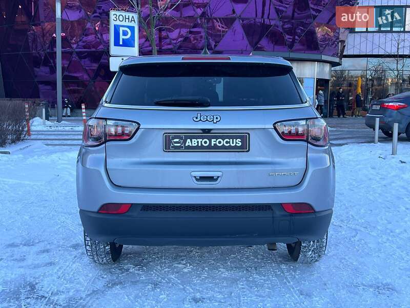 Внедорожник / Кроссовер Jeep Compass 2022 в Киеве
