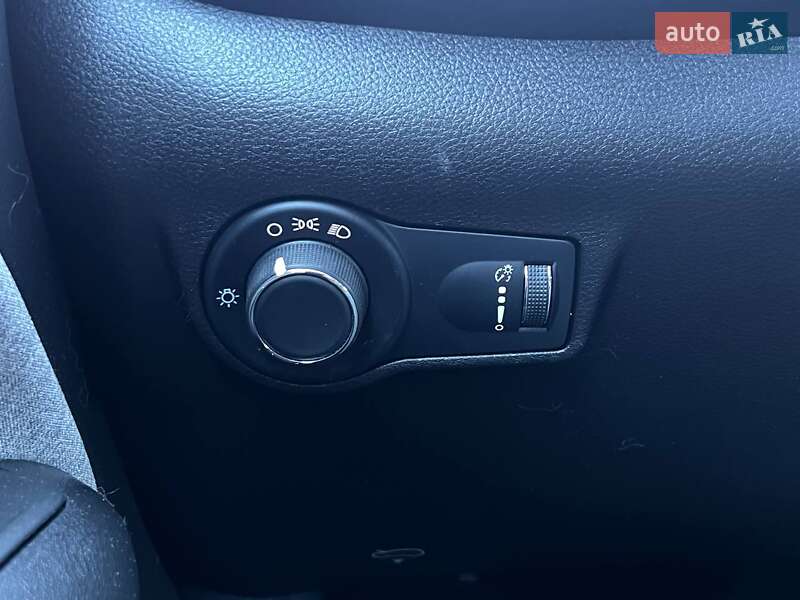 Внедорожник / Кроссовер Jeep Compass 2022 в Киеве