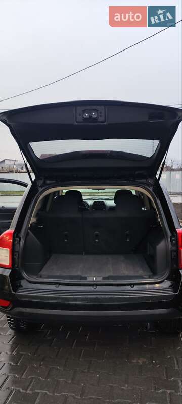 Внедорожник / Кроссовер Jeep Compass 2012 в Николаеве