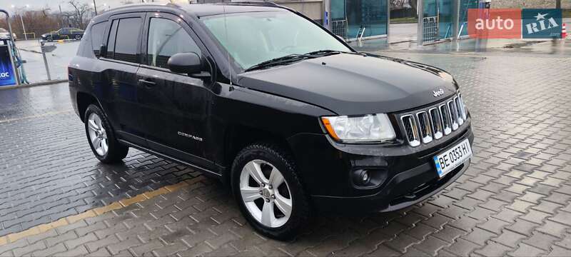 Внедорожник / Кроссовер Jeep Compass 2012 в Николаеве