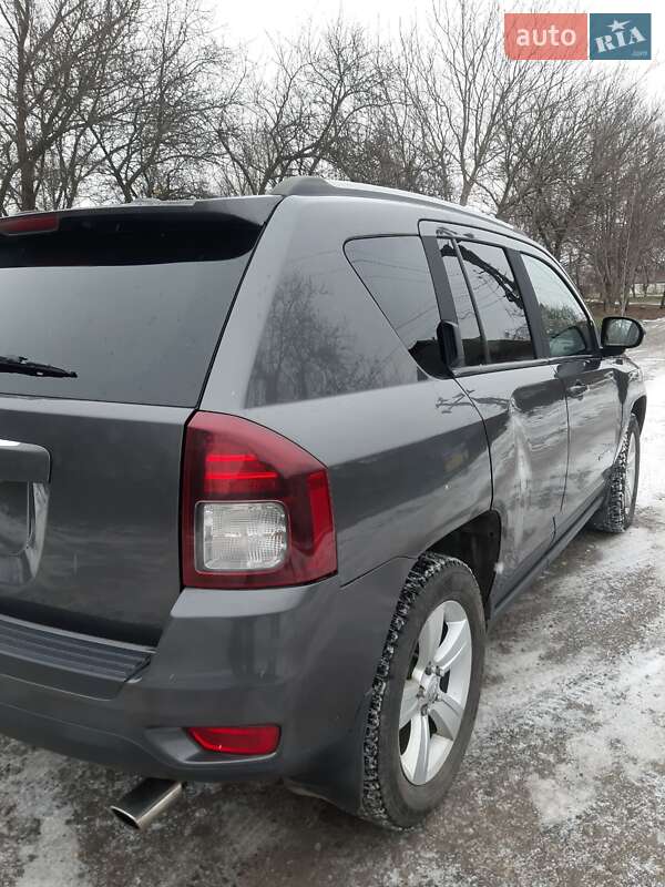 Внедорожник / Кроссовер Jeep Compass 2016 в Гайвороне