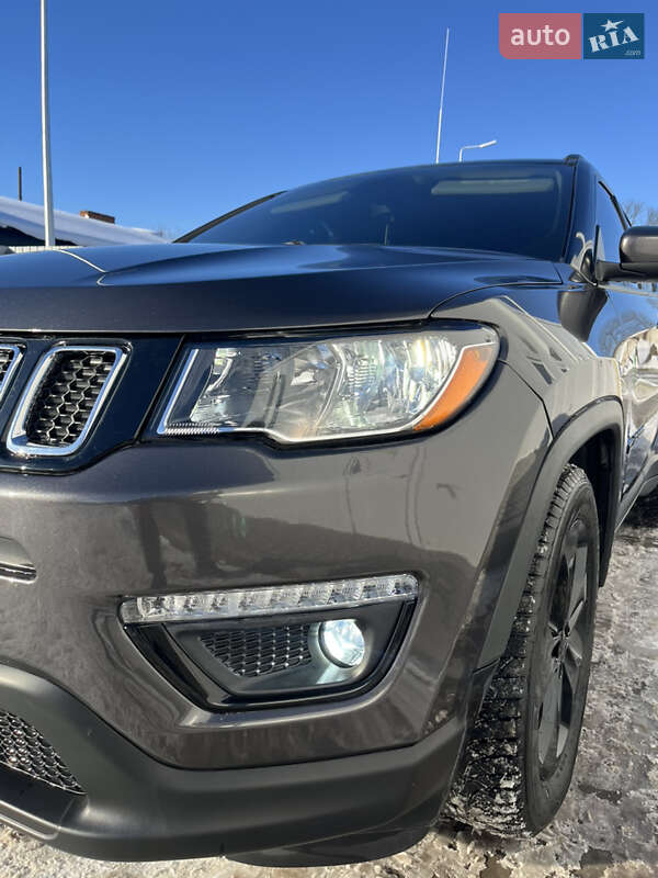 Позашляховик / Кросовер Jeep Compass 2020 в Ромнах