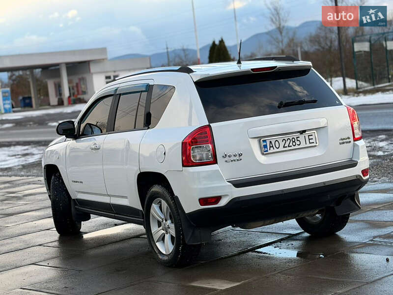 Позашляховик / Кросовер Jeep Compass 2011 в Хусті