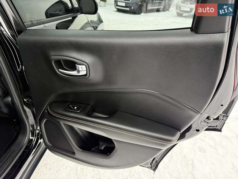 Внедорожник / Кроссовер Jeep Compass 2018 в Кропивницком