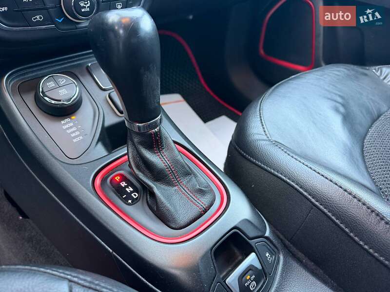 Внедорожник / Кроссовер Jeep Compass 2019 в Киеве