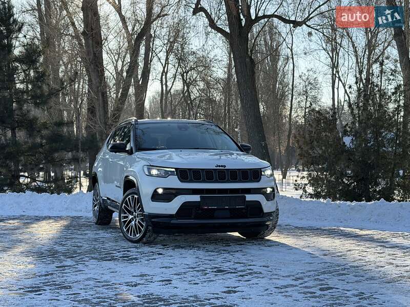 Позашляховик / Кросовер Jeep Compass 2024 в Києві
