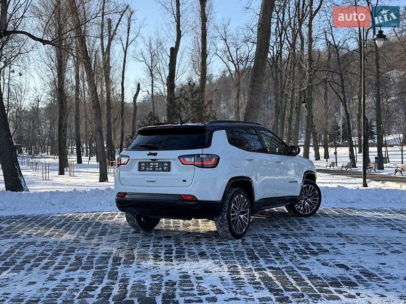 Позашляховик / Кросовер Jeep Compass 2024 в Києві