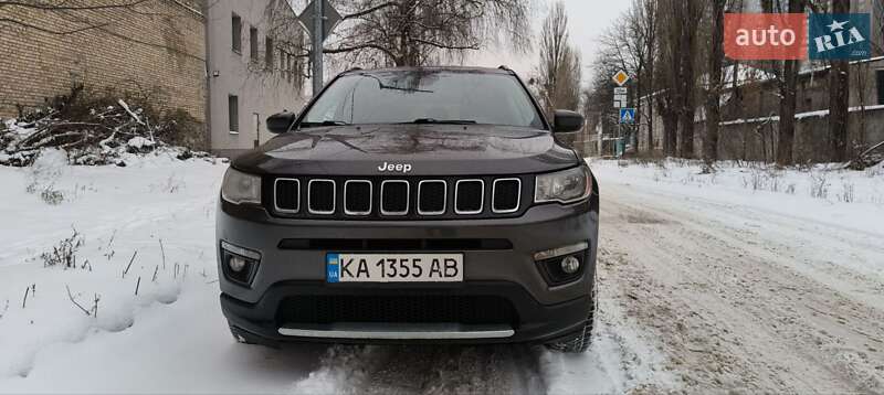Внедорожник / Кроссовер Jeep Compass 2017 в Киеве