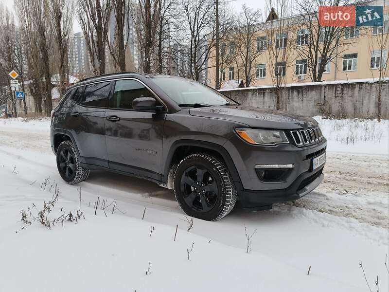 Внедорожник / Кроссовер Jeep Compass 2017 в Киеве