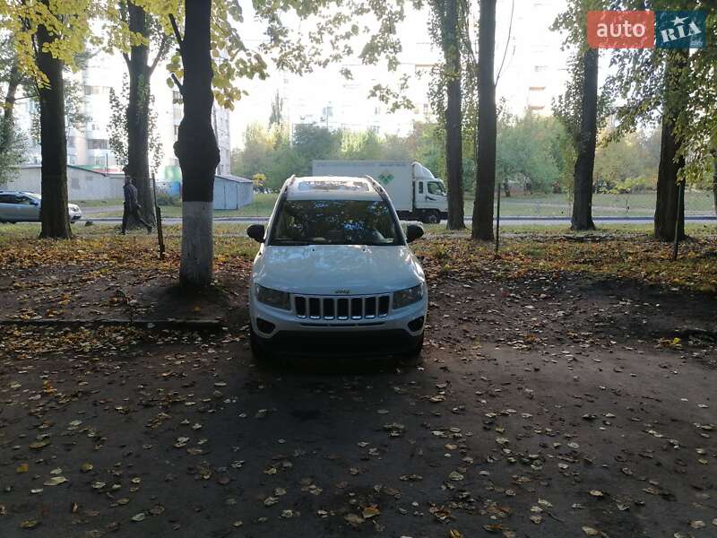 Внедорожник / Кроссовер Jeep Compass 2013 в Киеве