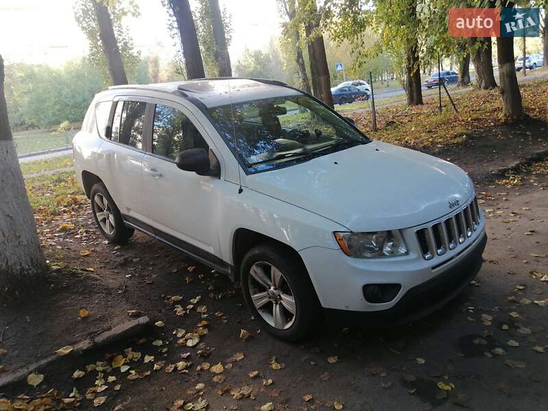 Внедорожник / Кроссовер Jeep Compass 2013 в Киеве