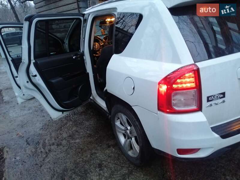 Внедорожник / Кроссовер Jeep Compass 2013 в Киеве