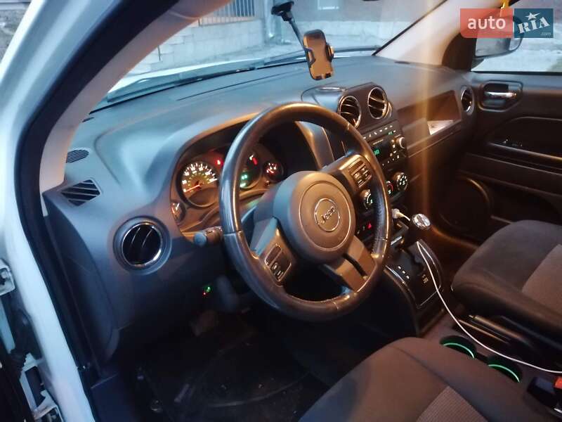 Внедорожник / Кроссовер Jeep Compass 2013 в Киеве