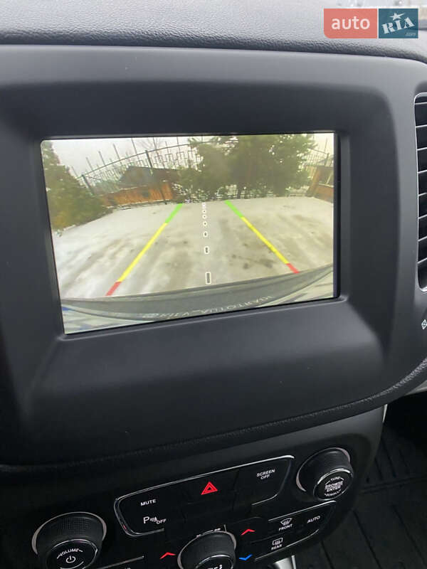 Внедорожник / Кроссовер Jeep Compass 2019 в Киеве