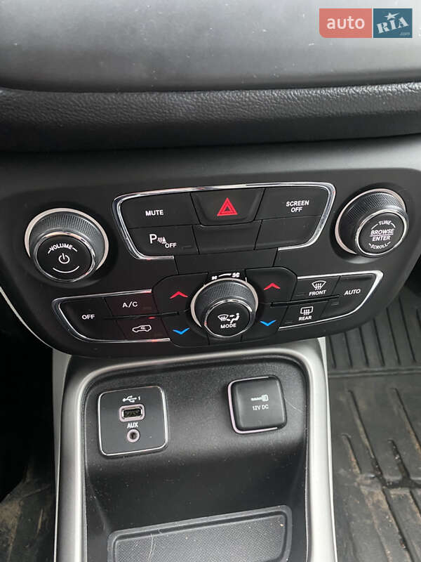 Внедорожник / Кроссовер Jeep Compass 2019 в Киеве