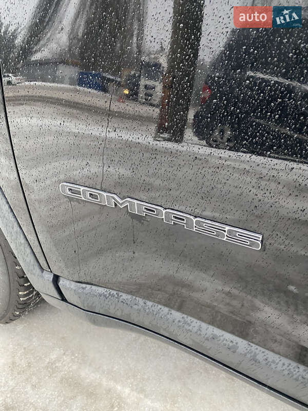 Внедорожник / Кроссовер Jeep Compass 2019 в Киеве