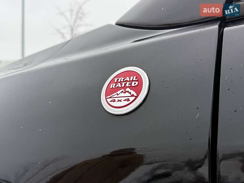 Внедорожник / Кроссовер Jeep Compass 2020 в Киеве