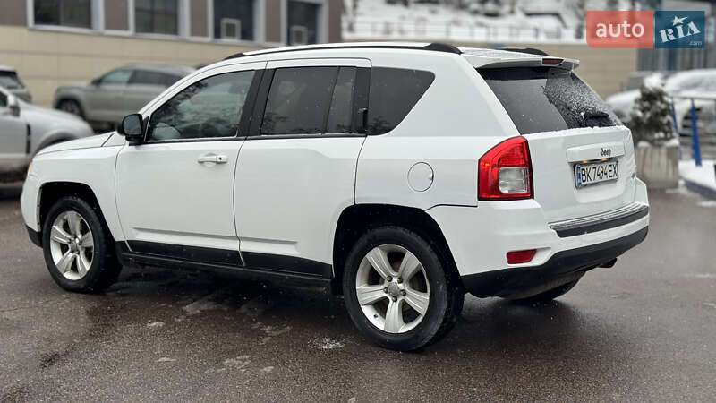 Внедорожник / Кроссовер Jeep Compass 2011 в Киеве