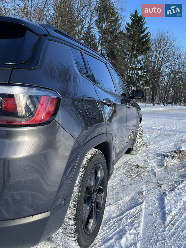 Внедорожник / Кроссовер Jeep Compass 2020 в Ромнах