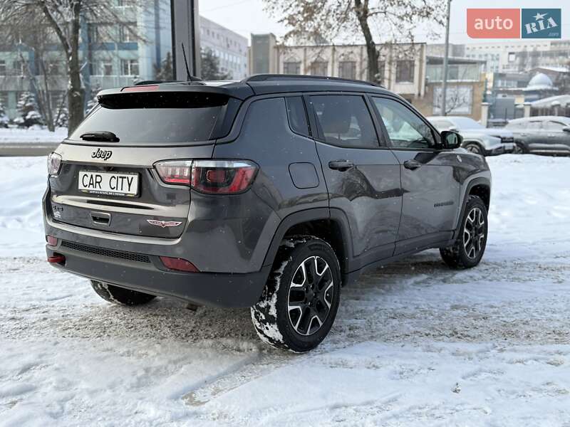Внедорожник / Кроссовер Jeep Compass 2020 в Киеве