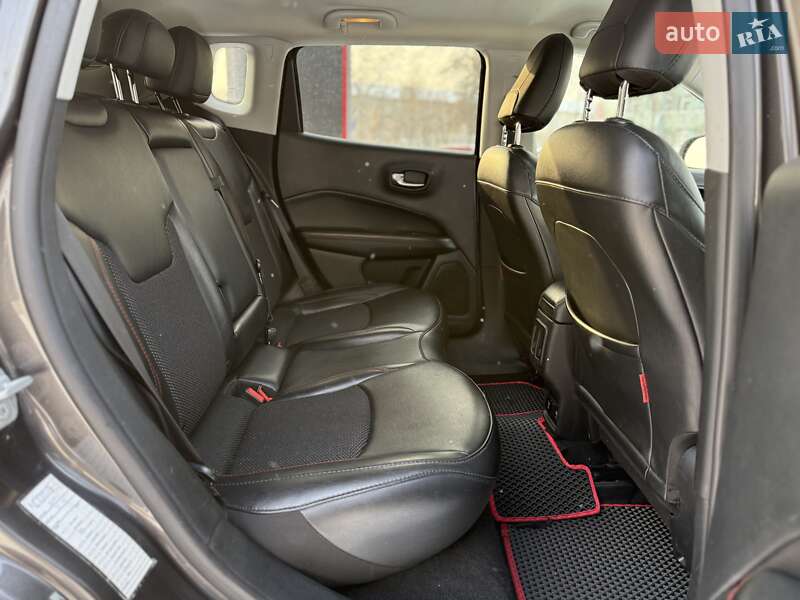 Внедорожник / Кроссовер Jeep Compass 2020 в Киеве