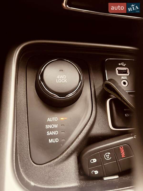 Внедорожник / Кроссовер Jeep Compass 2018 в Сумах