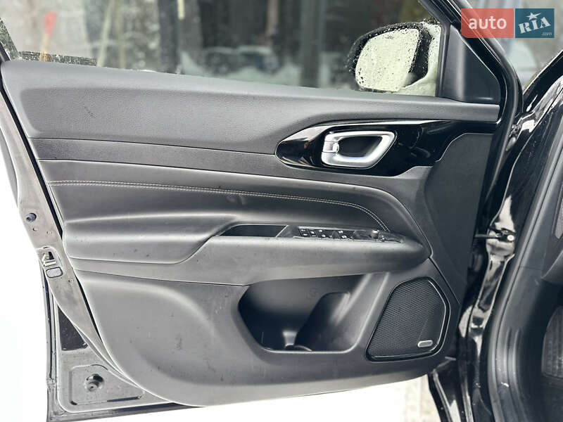 Внедорожник / Кроссовер Jeep Compass 2023 в Львове