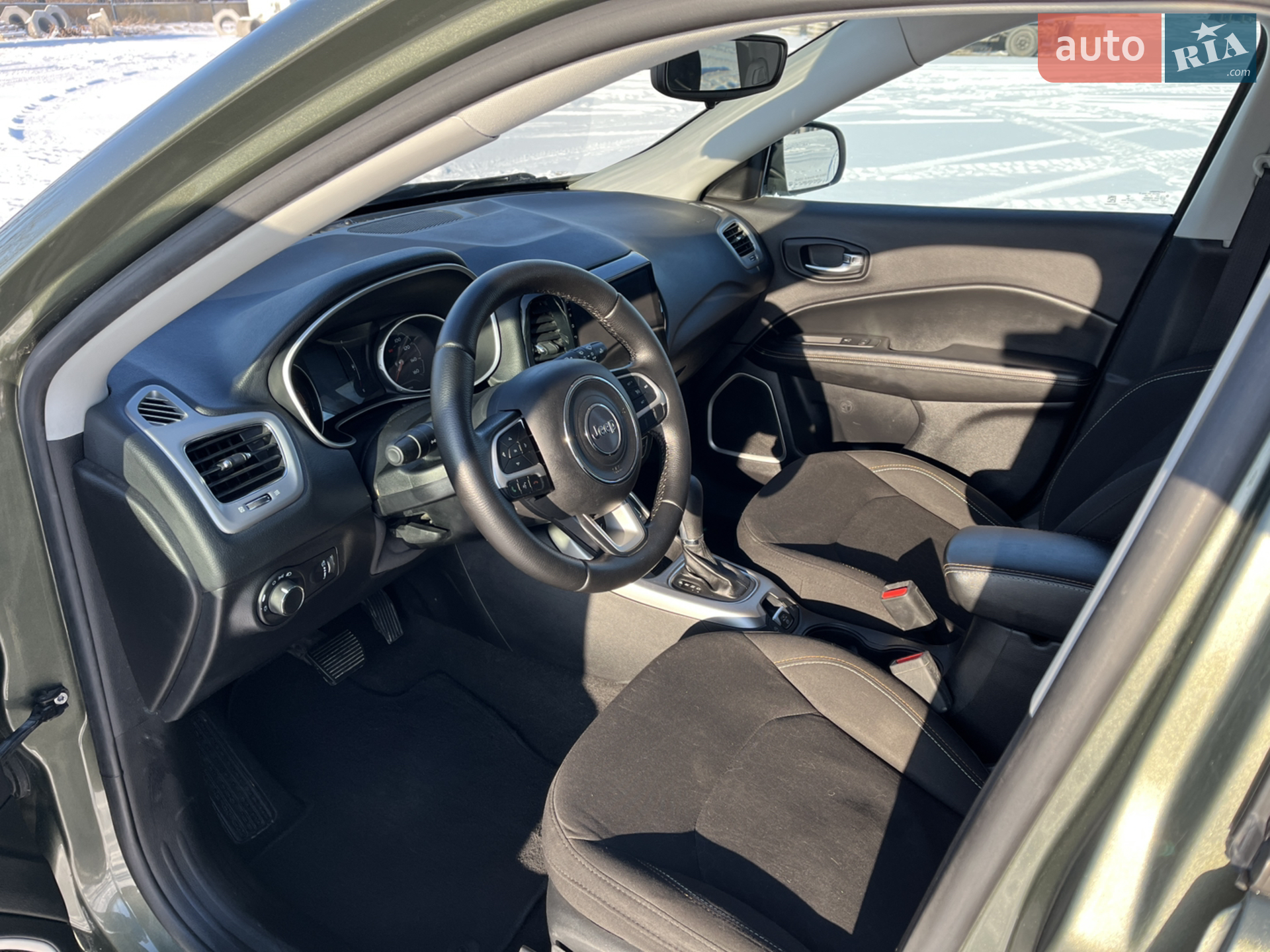 2021 Jeep Compass - мініатюра 13