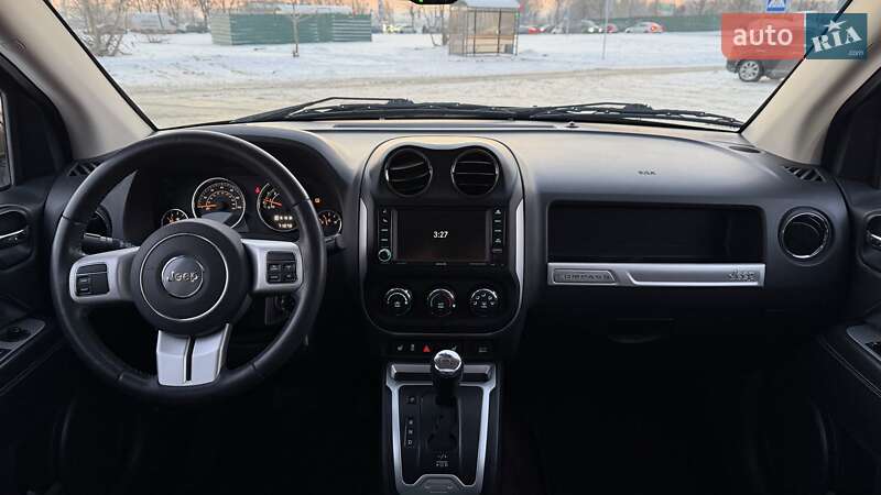 Позашляховик / Кросовер Jeep Compass 2015 в Києві
