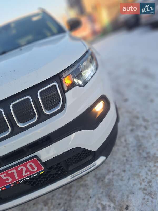 Внедорожник / Кроссовер Jeep Compass 2022 в Киеве