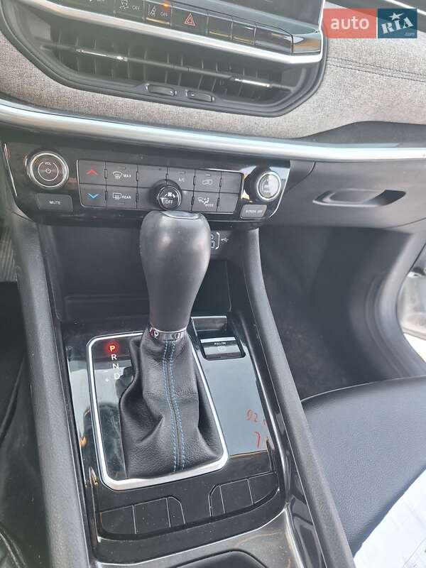 Внедорожник / Кроссовер Jeep Compass 2022 в Киеве