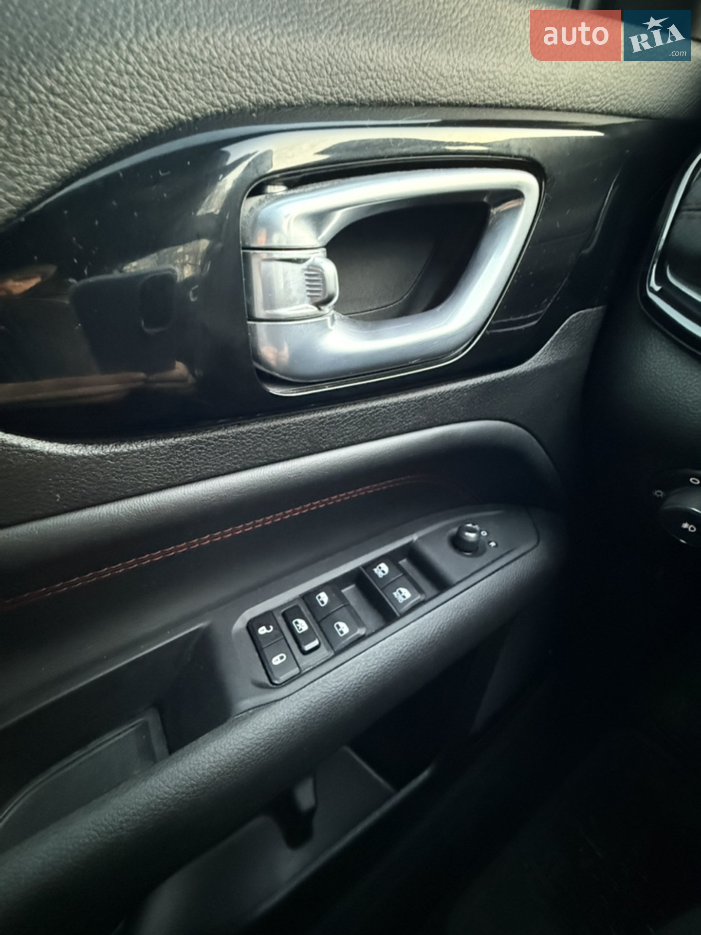 2024 Jeep Compass - мініатюра 30