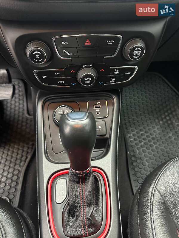 Внедорожник / Кроссовер Jeep Compass 2020 в Полтаве