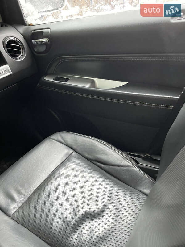 Внедорожник / Кроссовер Jeep Compass 2013 в Киеве фото 28 Внедорожник / Кроссовер Jeep Compass 2013 в Киеве